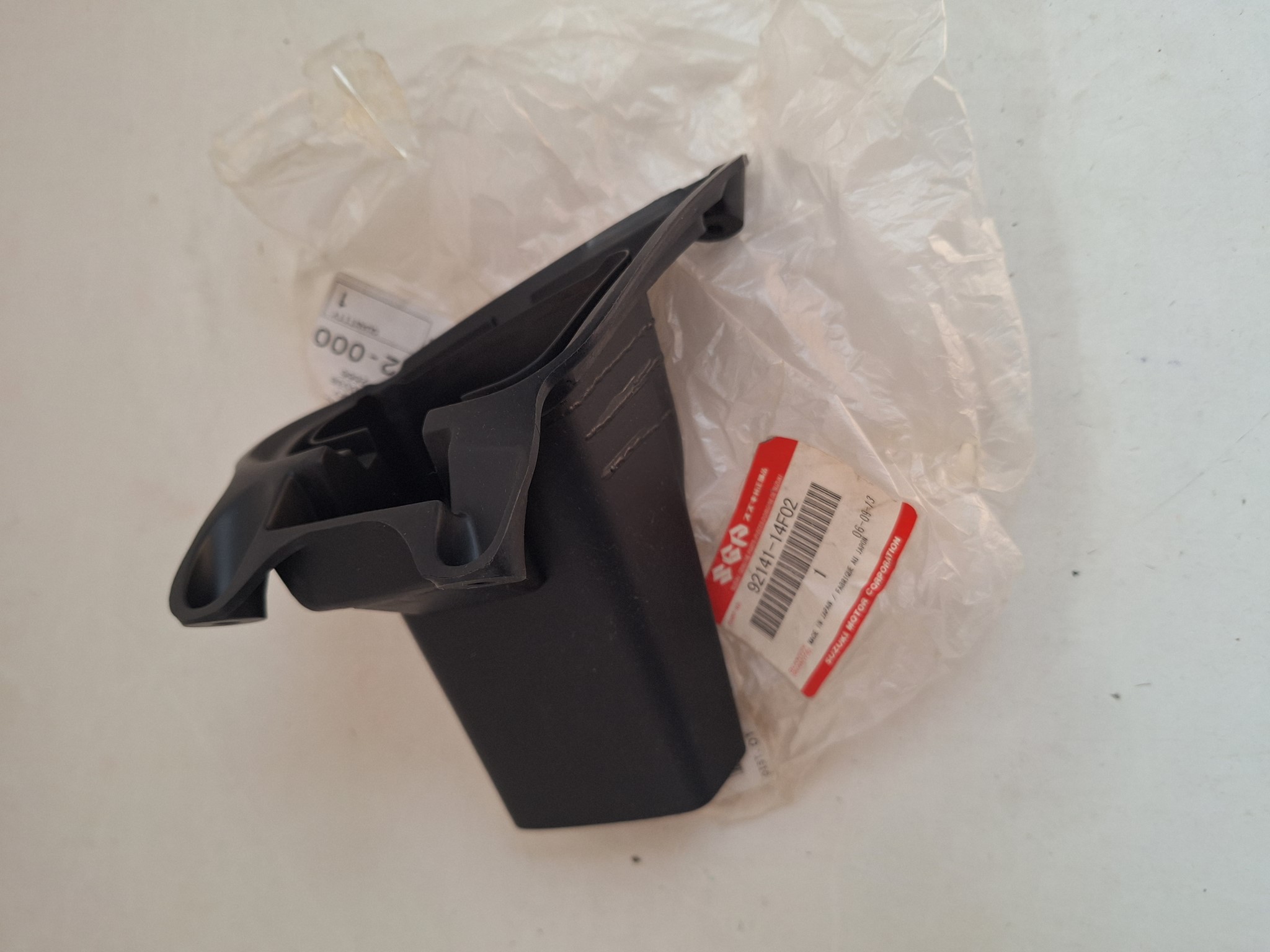 Picture of SUZUKI  KLAPPE  92141-14F02